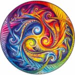 Un disegno colorato di un'incarnazione di Mandala Spiral. Unidragon wooden puzzle
