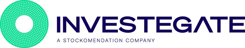 Logo INVESTEGATE con un disegno circolare verde sulla sinistra e lo slogan “A Stockomendation Company” sotto il nome dell’azienda, in blu su sfondo bianco.